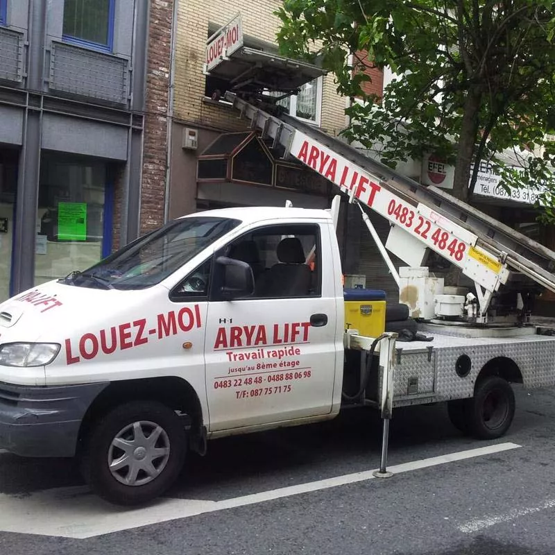 Photo : Arya-lift, Déménagements & Garde-meubles à Verviers