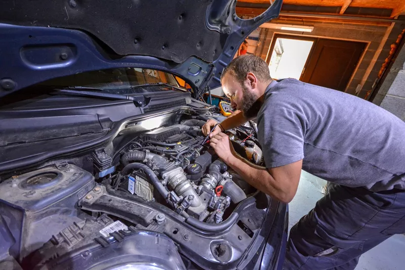 Photo : Garage Focroul, Autos – Garages & Concess à La Bruyère