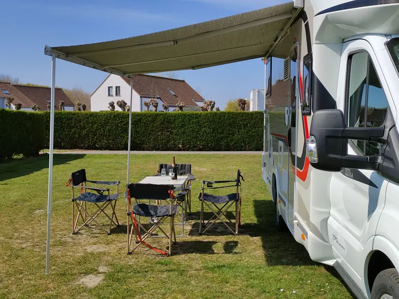 Photo : CAMINENCE-MOTORHOME, Caravane - Motorhome & Accessoires à Estaimpuis