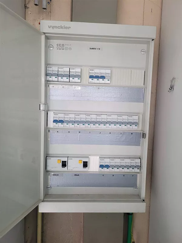 Photo : F.T’Elec & Rénove, Electricité & Domotique à Walcourt & entités