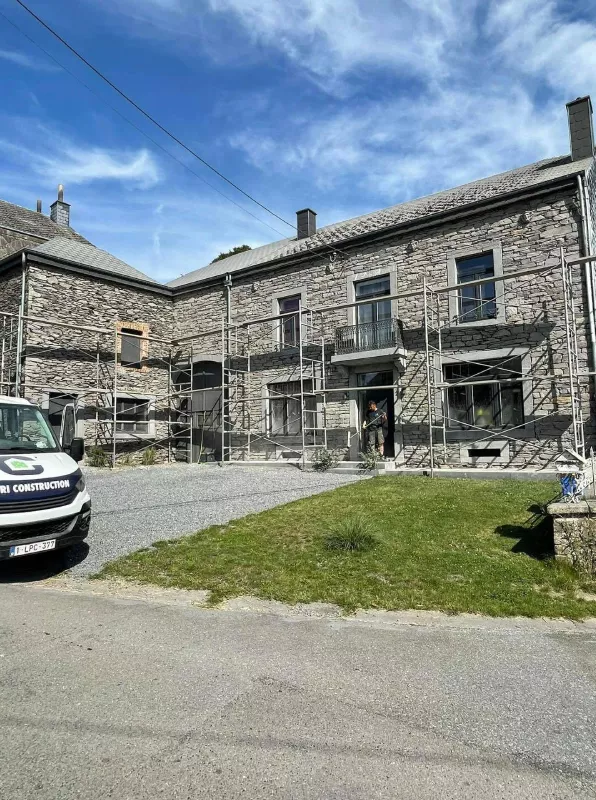 Photo : Gori Construction, Entrepreneurs - Rejointoiement - Façades & Sablage à Rochefort