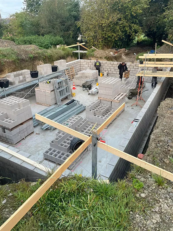 Photo : Hennuy Albin Construction, Entrepreneurs - Généraux & Clefs sur portes à Rochefort