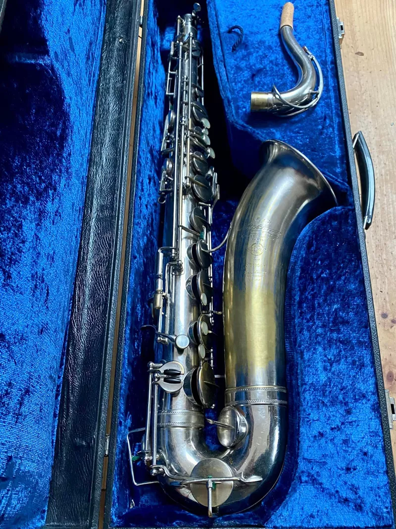 Photo : Sax Sell and Repair, Instruments de musique - entretien et réparation à Waremme