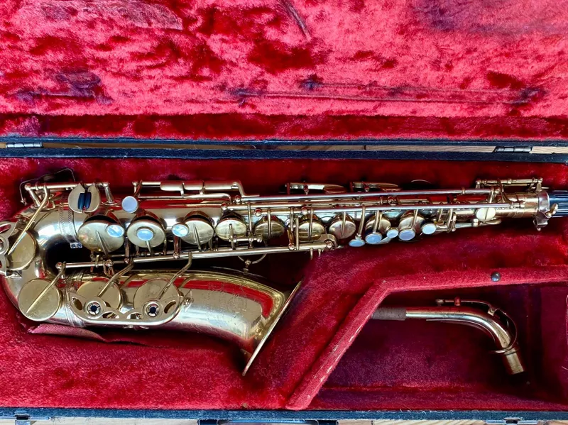 Photo : Sax Sell and Repair, Instruments de musique - entretien et réparation à Waremme