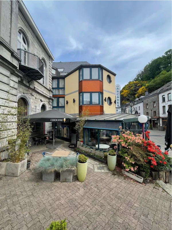 Photo : Les Arcades, Hôtels à Marche-en-Famenne, La Roche-en-Ardenne, Rendeux, Hotton & entités