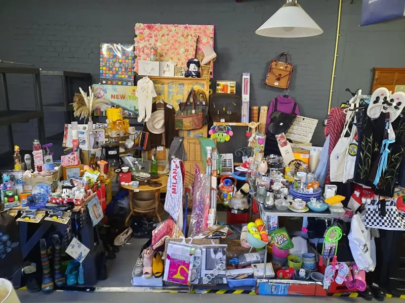 Photo : La Caverne d’Ali Baba, Brocantes à Courcelles