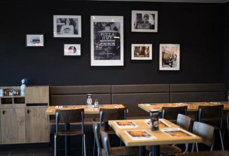 Photo : Pizza Hut Sprl Ottignies, Restaurants à Ottignies-Louvain-La-Neuve