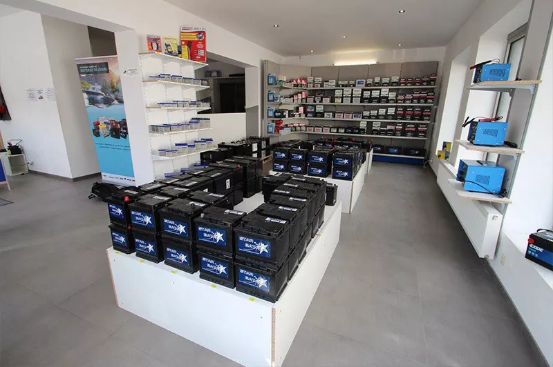 Photo : Starbat Services, Pneus - Jantes & Batteries à Sauvenière - Gembloux